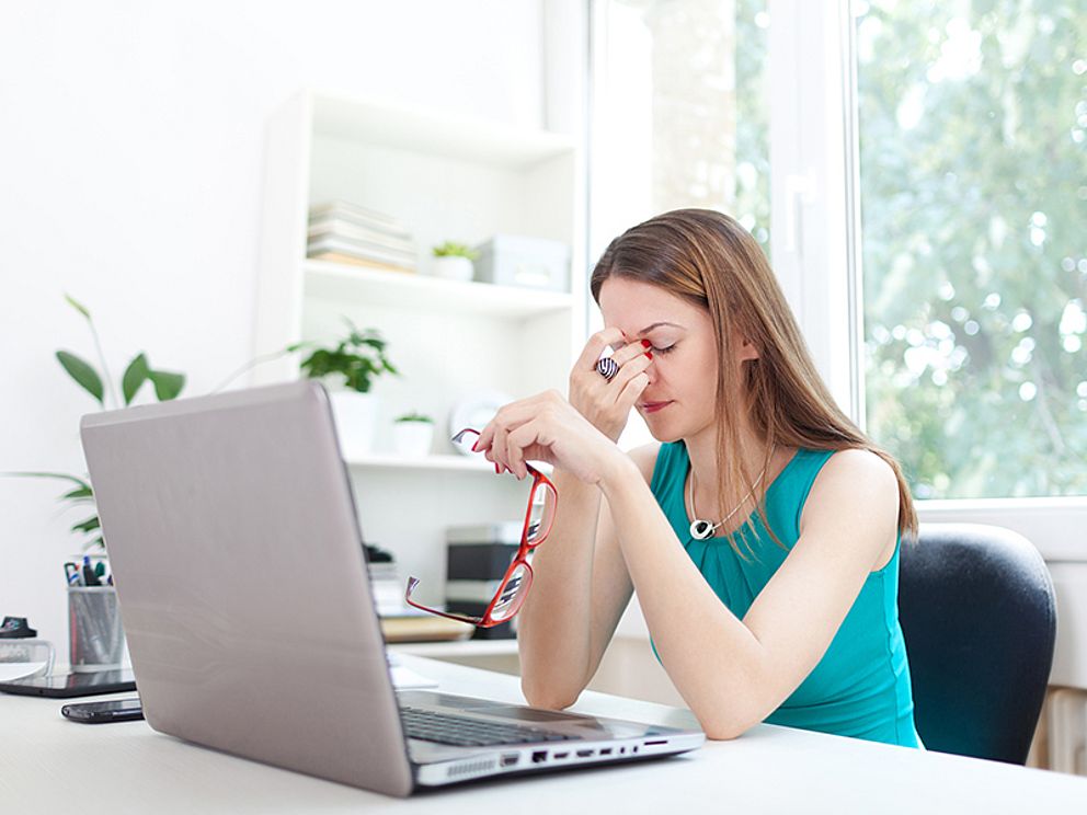 Trockene Augen durch Arbeit am PC